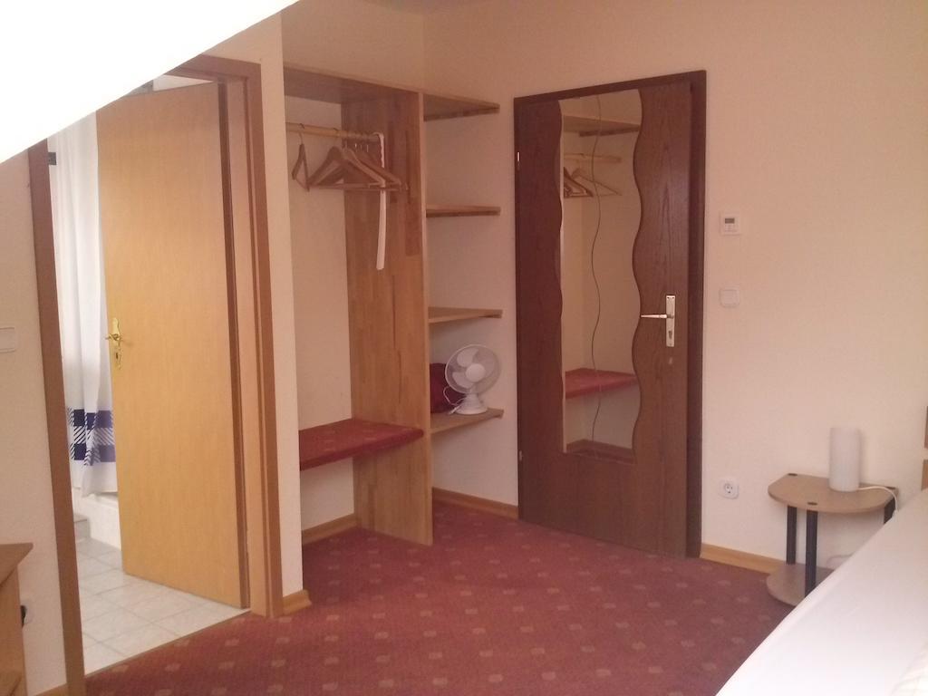 Hotel Garni Am Bowenberg Niederzissen Rom bilde